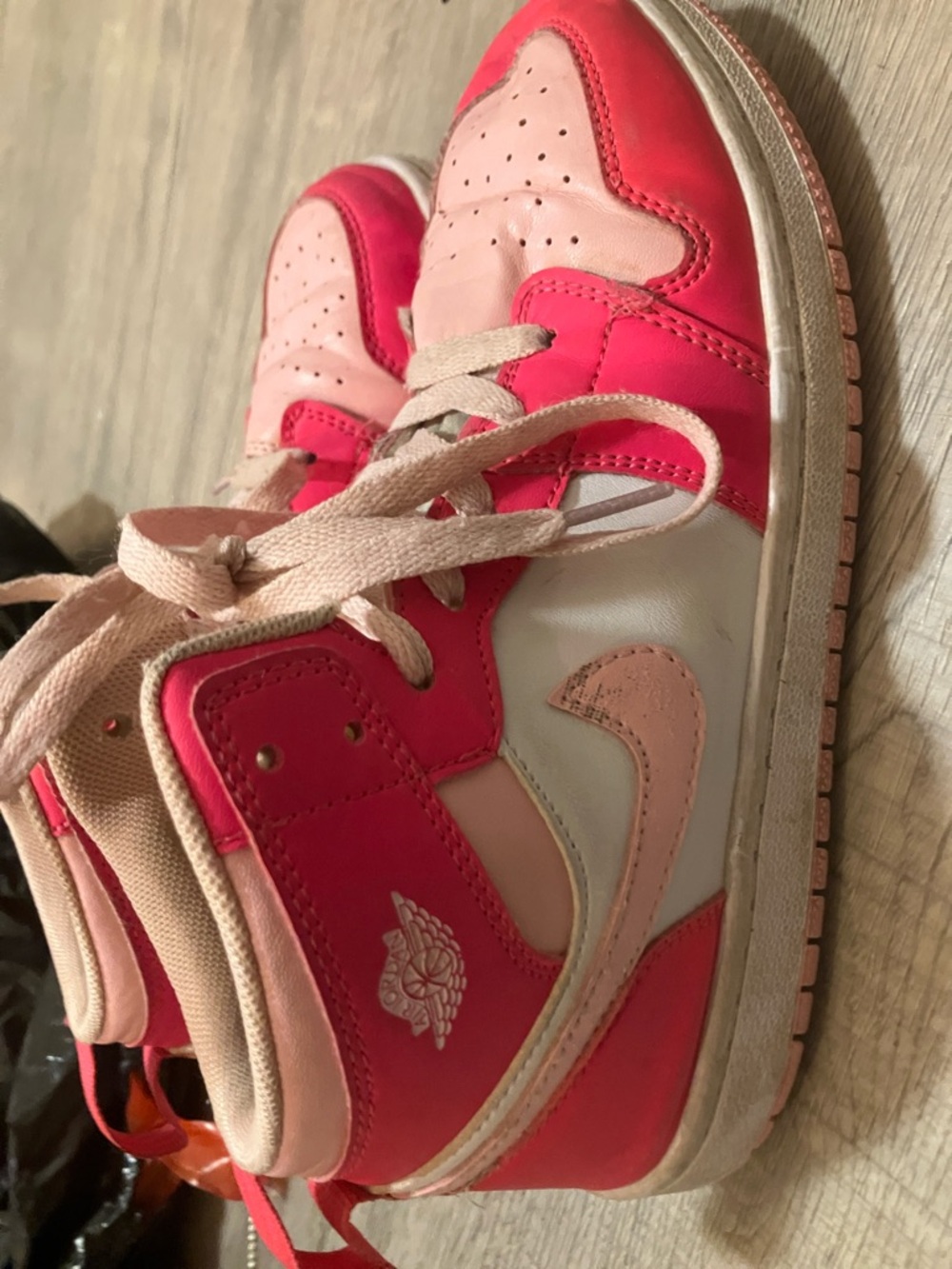 Nike Air Jordan’s Kids 5Y Pink High-Top Sneakers